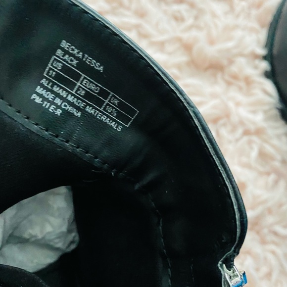 Sam Edelman Booties - Picture 4 of 4